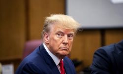 ترامب: يجب عبور السفن الأمريكية "مجاناً" عبر قناتي السويس وبنما